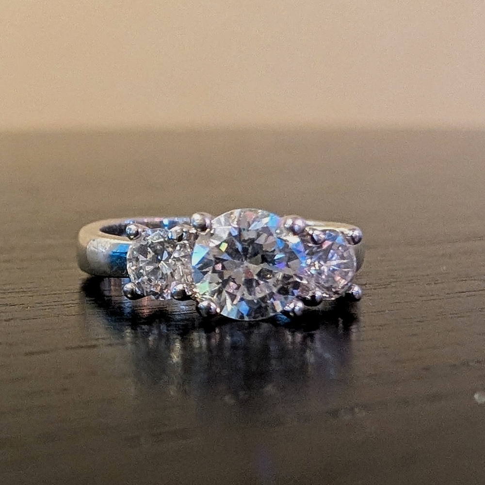 💰3 for $10💰 Kohl's Cubic Zirconia Ring